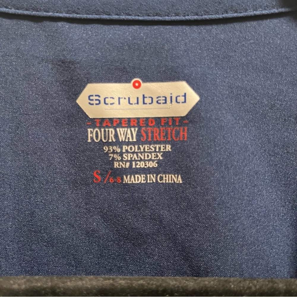 Scrub Set - Picture 10 of 10